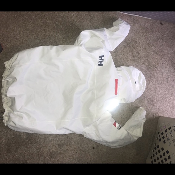 Helly Hansen - Picture 3 of 4